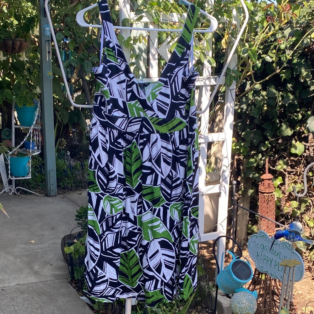 Banana Republic Tropical Leaf Print Sleeveless Sundress NWT flaw